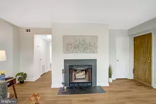 2107 N Scott St, Arlington, VA 22209 - Photo 4
