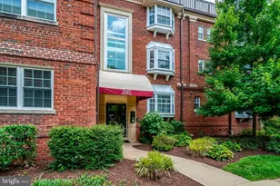 2107 N Scott St, Arlington, VA 22209 - Photo 2