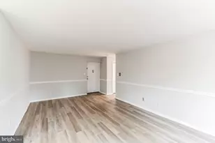 750 Dickerson St, Arlington, VA 22204 - Photo 2
