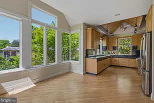 3190 N Woodrow St, Arlington, VA 22207 - Photo 8