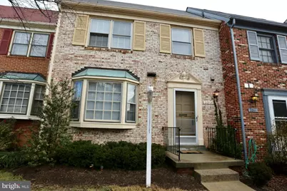 2215 N Somerset Street, Arlington, VA 22205 - Photo 1