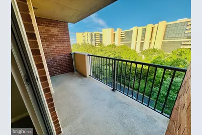 1300 Army Navy Drive #1010, Arlington, VA 22202 - Photo 24