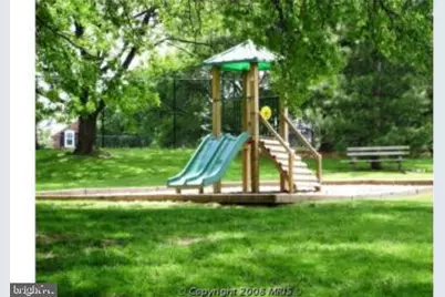 2880 S Abingdon Street #C2, Arlington, VA 22206 - Photo 24