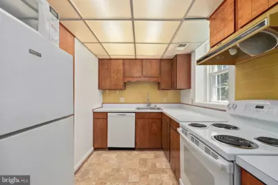 2880 S Abingdon Street #C2, Arlington, VA 22206 - Photo 8