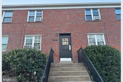 133 S Courthouse Road #7, Arlington, VA 22204 - Photo 1