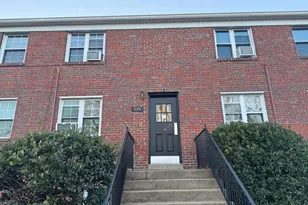 133 S Courthouse Rd, Arlington, VA 22204 - Photo 1