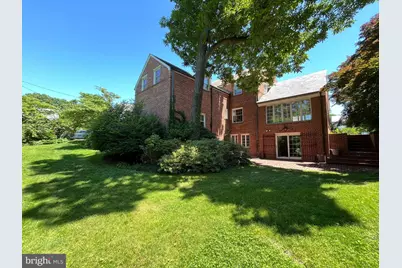 2328 S Nash Street, Arlington, VA 22202 - Photo 2