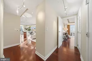 1111 19th St N, Arlington, VA 22209 - Photo 4
