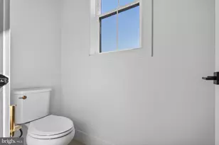 861 N Manchester St, Arlington, VA 22205 - Photo 46