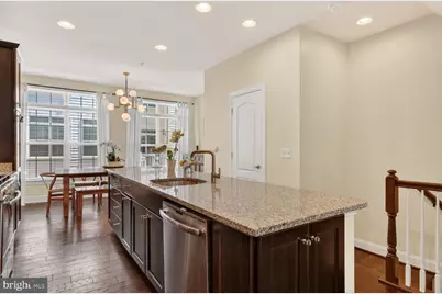 307 Upton Court N, Arlington, VA 22203 - Photo 8