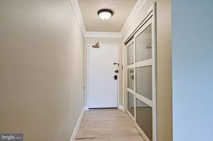 1300 Army Navy Dr, Arlington, VA 22202 - Photo 10