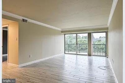 1300 Army Navy Dr #425, Arlington, VA 22202 - Photo 12