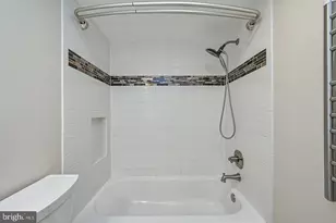 1300 Army Navy Dr, Arlington, VA 22202 - Photo 26