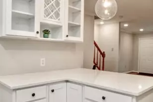 2510 Fairfax Dr, Arlington, VA 22201 - Photo 12