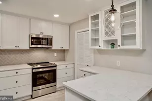 2510 Fairfax Dr, Arlington, VA 22201 - Photo 10