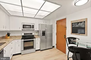 1101 S Arlington Ridge Rd, Arlington, VA 22202 - Photo 22