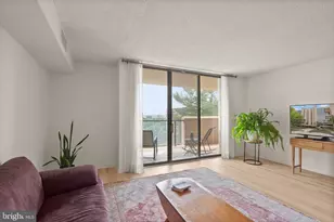 1101 S Arlington Ridge Rd, Arlington, VA 22202 - Photo 16