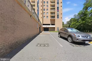 4500 S Four Mile Run Dr, Arlington, VA 22204 - Photo 8