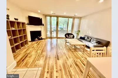 1605 S Hayes Street #1, Arlington, VA 22202 - Photo 4