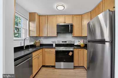 4626 28th Road S #D, Arlington, VA 22206 - Photo 2