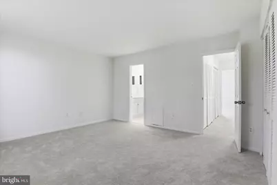 656 15th Street S #2, Arlington, VA 22202 - Photo 18