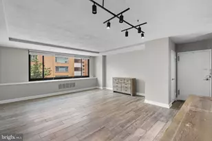 1021 Arlington Blvd, Arlington, VA 22209 - Photo 6