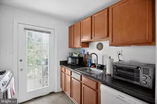 102 N George Mason Dr, Arlington, VA 22203 - Photo 2