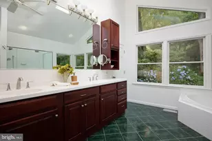 3615 38th St N, Arlington, VA 22207 - Photo 32