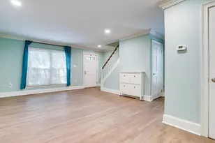 2428 S Walter Reed Dr, Arlington, VA 22206 - Photo 4