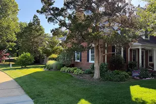 4220 32nd St S, Arlington, VA 22206 - Photo 2