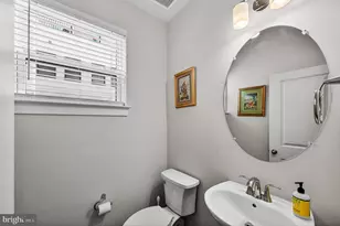 1013 S Taylor Ct, Arlington, VA 22204 - Photo 12