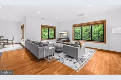 2360 S Arlington Ridge Road, Arlington, VA 22202 - Photo 30