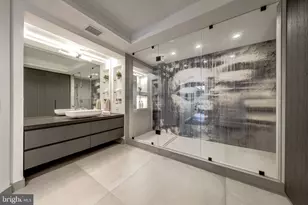 1881 N Nash St, Arlington, VA 22209 - Photo 24