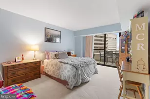 1300 Crystal Dr, Arlington, VA 22202 - Photo 20