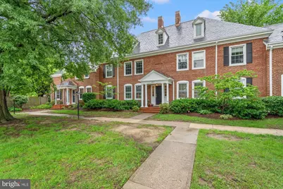 4416 34th Street S #A2, Arlington, VA 22206 - Photo 2