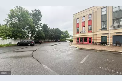 2300 N Pershing Drive N #B, Arlington, VA 22201 - Photo 2