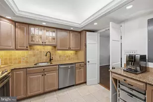 1101 S Arlington Ridge Rd, Arlington, VA 22202 - Photo 18