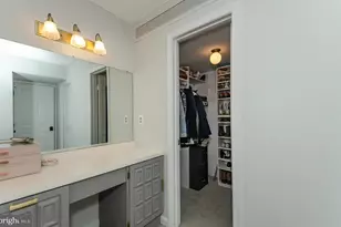 1101 S Arlington Ridge Rd, Arlington, VA 22202 - Photo 28