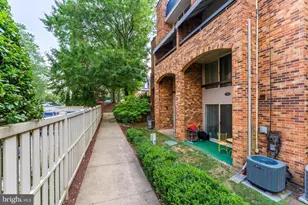 1763 S Hayes St, Arlington, VA 22202 - Photo 24