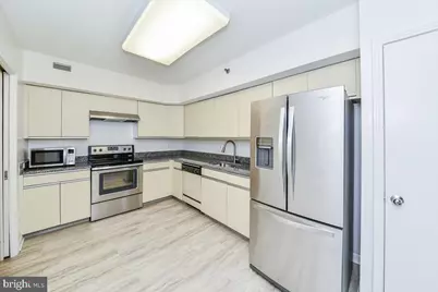 1016 S Wayne Street #408, Arlington, VA 22204 - Photo 4