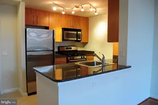 1021 N Garfield St, Arlington, VA 22201 - Photo 2