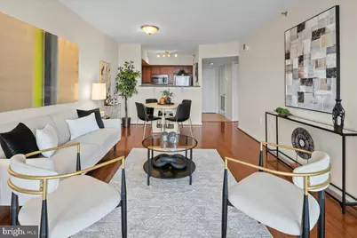 1001 N Randolph Street #913, Arlington, VA 22201 - Photo 8
