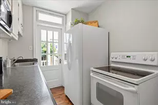 1226 N Lincoln St, Arlington, VA 22201 - Photo 10