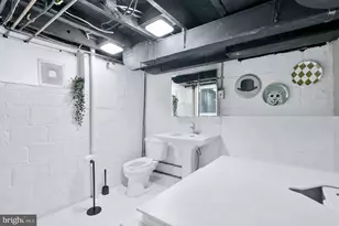 1101 17th St S, Arlington, VA 22202 - Photo 18