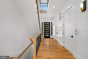 6424 29th St N, Arlington, VA 22207 - Photo 2
