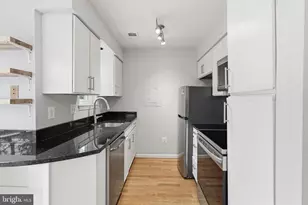 1113 N Vernon St, Arlington, VA 22201 - Photo 12