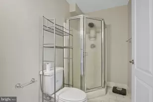 1211 S Eads St, Arlington, VA 22202 - Photo 16
