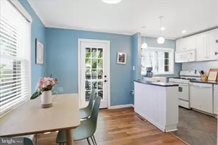 2147 S Oakland St, Arlington, VA 22204 - Photo 8