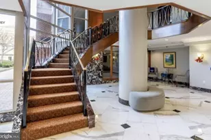 1276 N Wayne St, Arlington, VA 22201 - Photo 4
