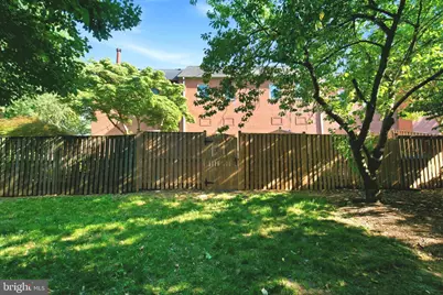 2343 9th Street S, Arlington, VA 22204 - Photo 2